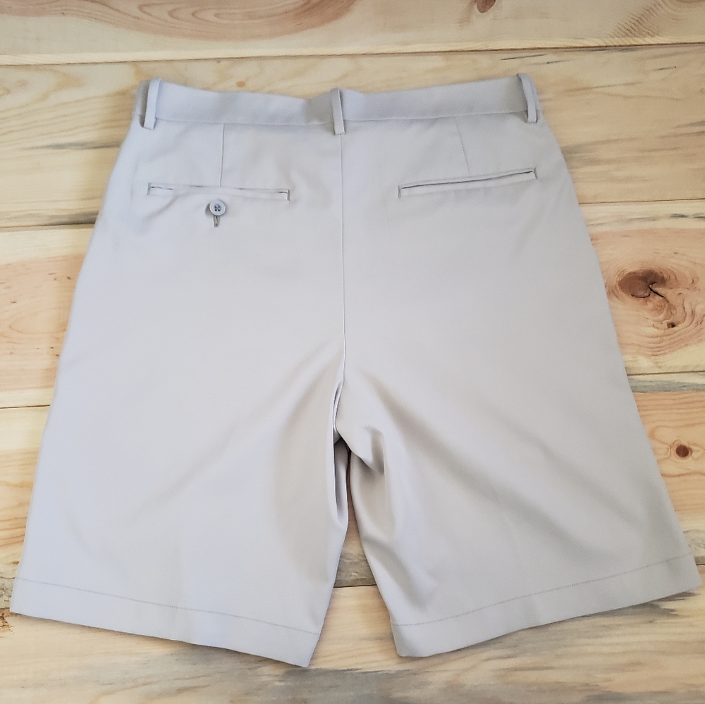 Jack Nicklaus Men's Golf Shorts View 3